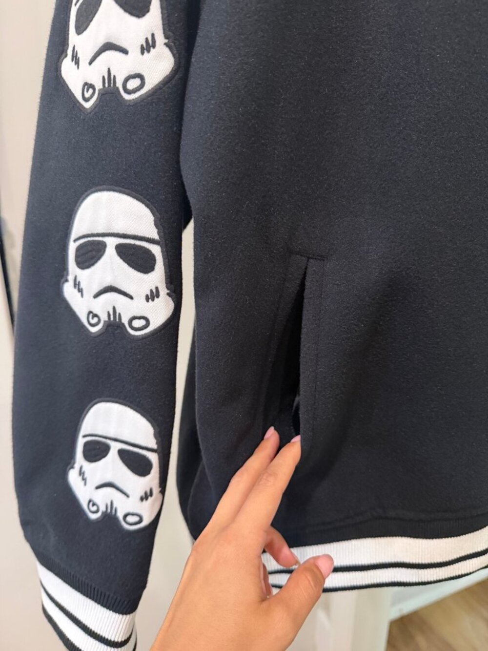 Disney Parks Star Wars Varsity Jacket Mens XL Black Darth Vader Disneyland - Picture 5 of 7